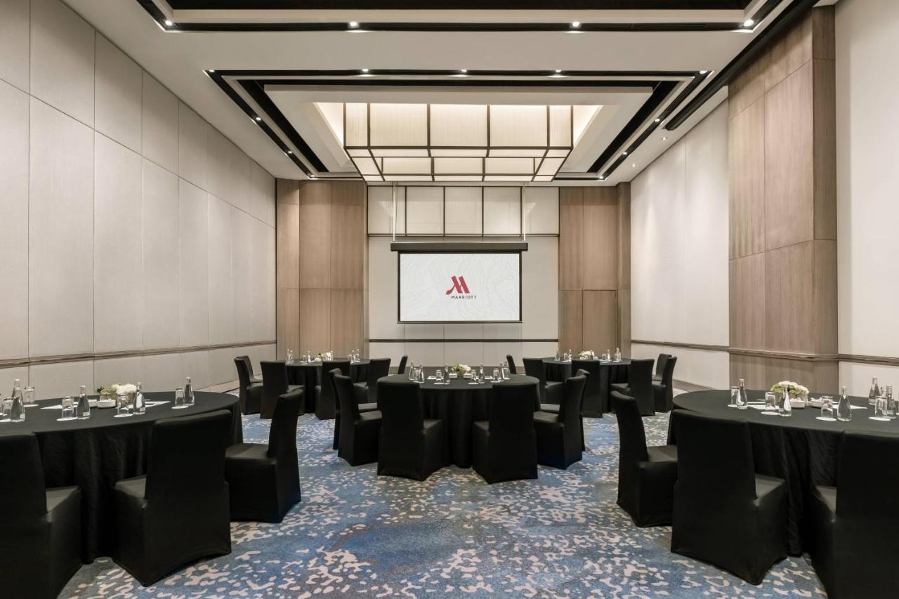 Clark Marriott Hotel Mabalacat Eksteriør bilde
