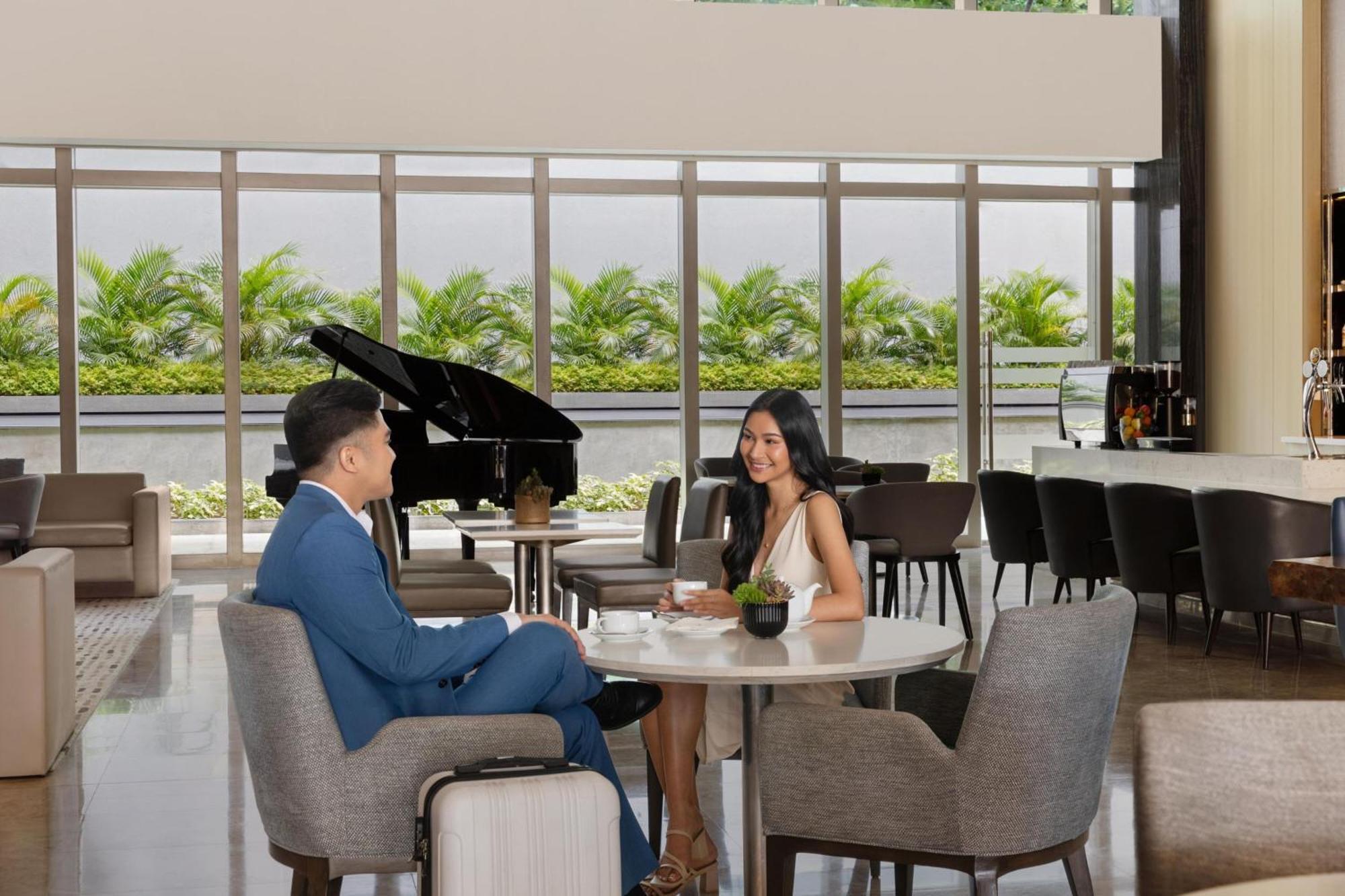 Clark Marriott Hotel Mabalacat Eksteriør bilde